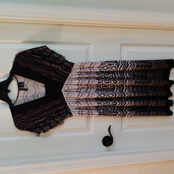 New Directions Women's Short Sleeve Black White Gray Dress Small - Picture 1 of 4